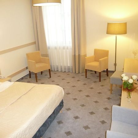 Świdnik Hotel Notabene מראה חיצוני תמונה