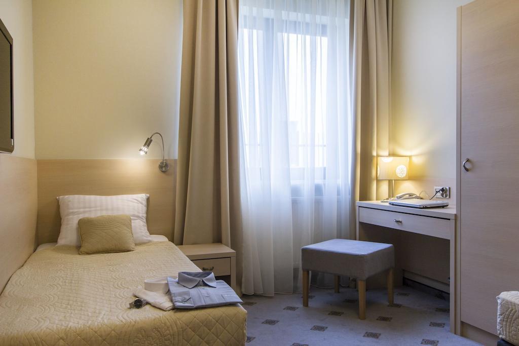 Świdnik Hotel Notabene חדר תמונה